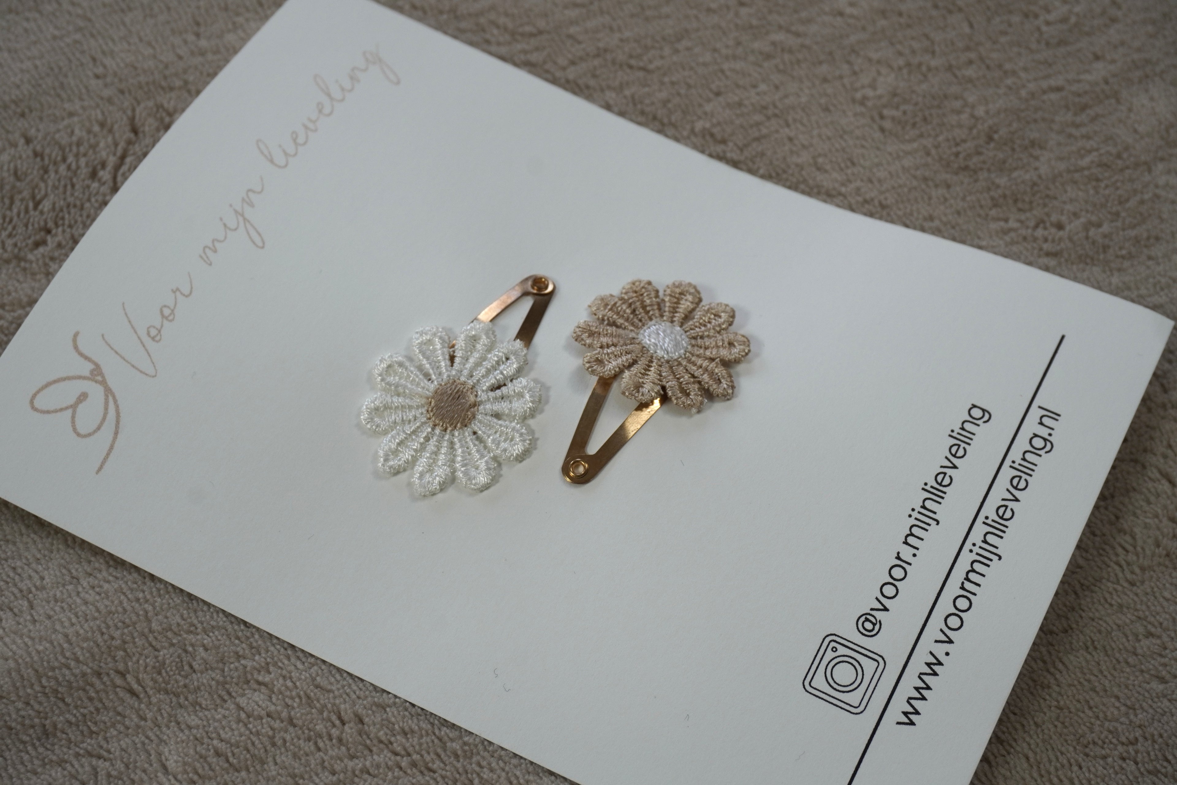 Duo klikklak - Bloemetje goud / wit (3cm)