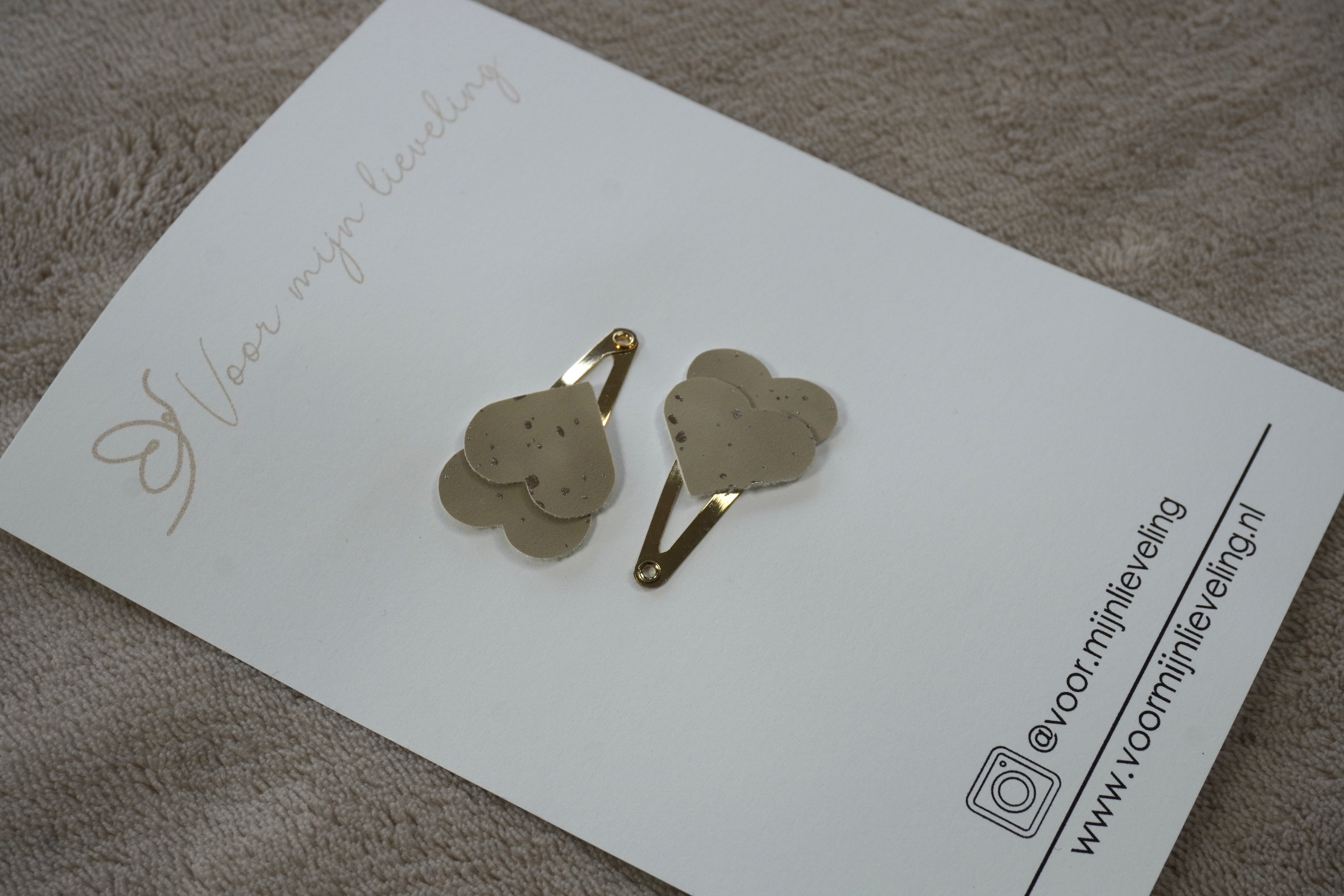 Duo klikklak - Faux leather hearts beige/goud (4cm)