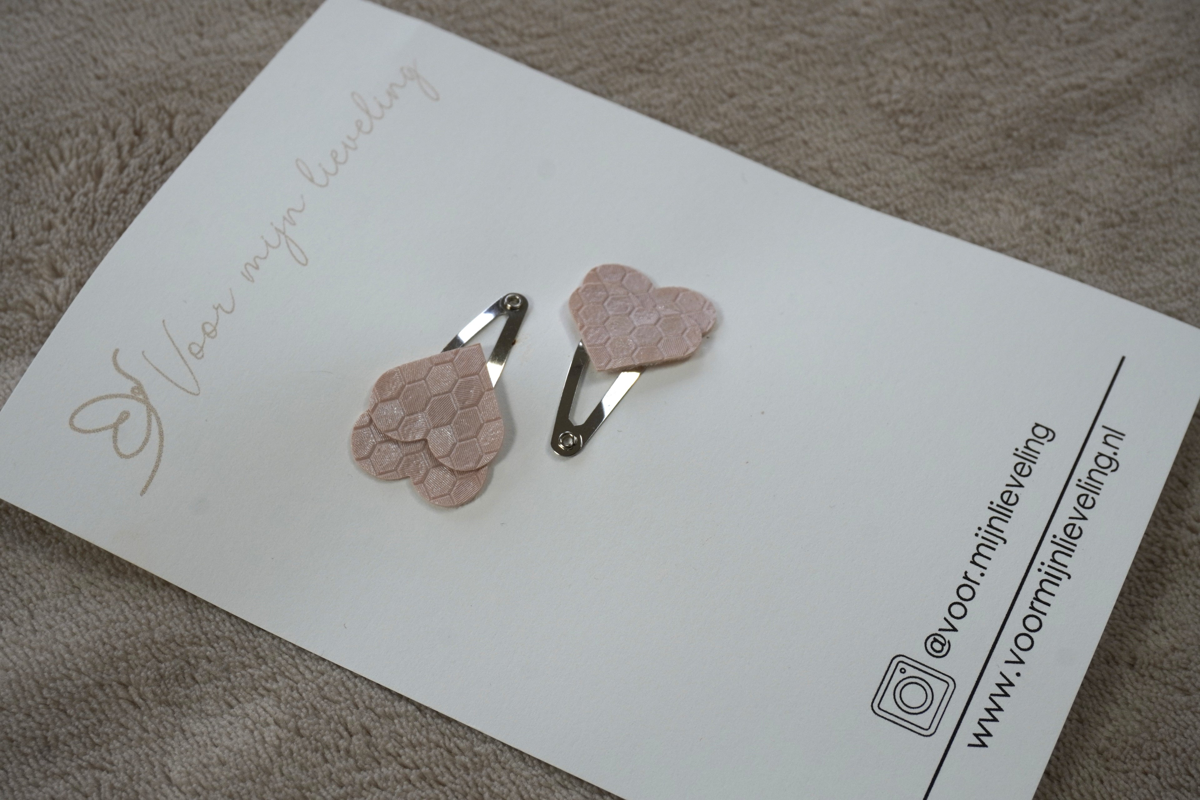 Duo klikklak - Faux leather hearts roze (3cm)
