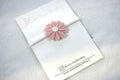 Baby haarbandje "Leather flower roze - wit"