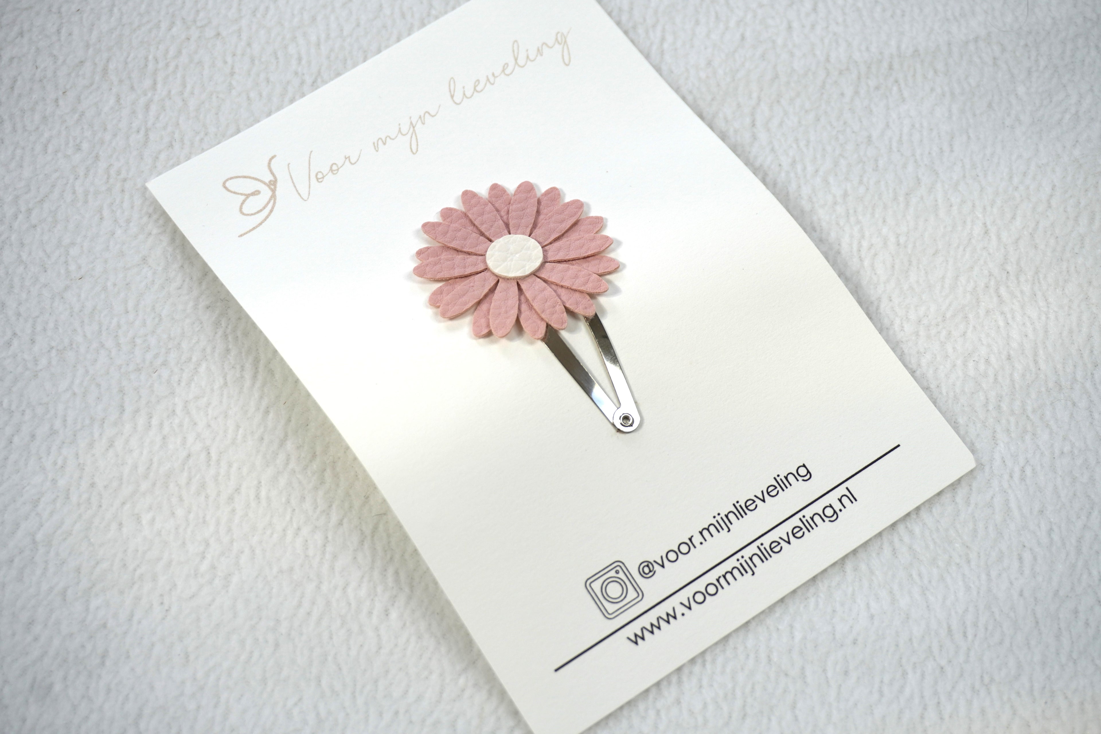 Klikklak -  "Leather flower roze" (5cm)